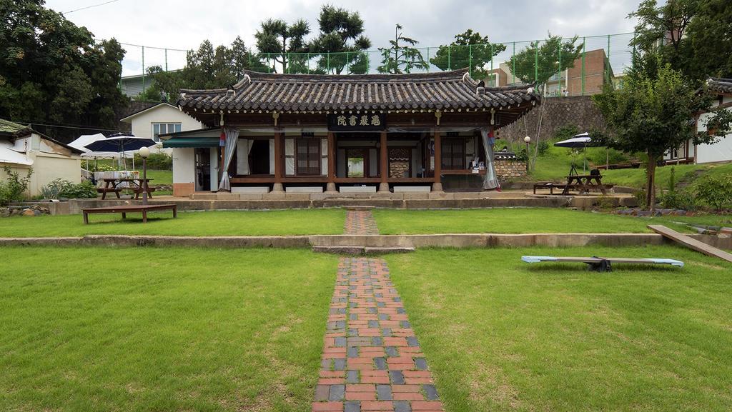 Former Guamseowon Hanok Guesthouse Daegu Zewnętrze zdjęcie