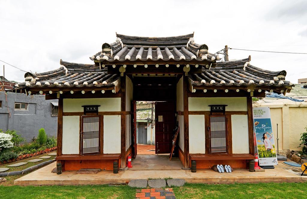 Former Guamseowon Hanok Guesthouse Daegu Zewnętrze zdjęcie