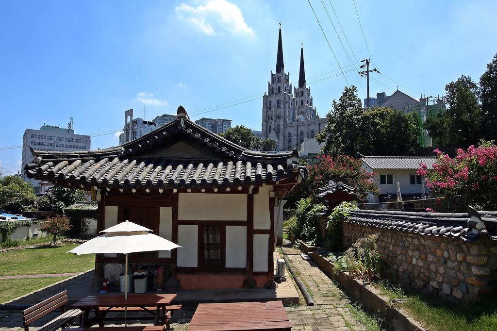 Former Guamseowon Hanok Guesthouse Daegu Zewnętrze zdjęcie