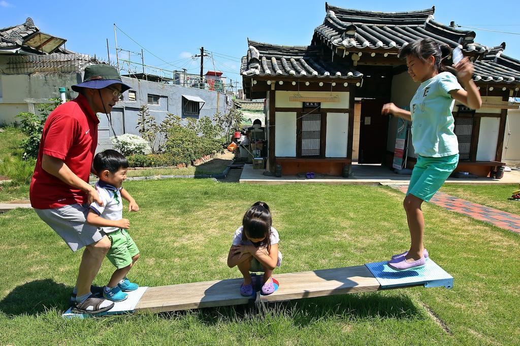 Former Guamseowon Hanok Guesthouse Daegu Zewnętrze zdjęcie