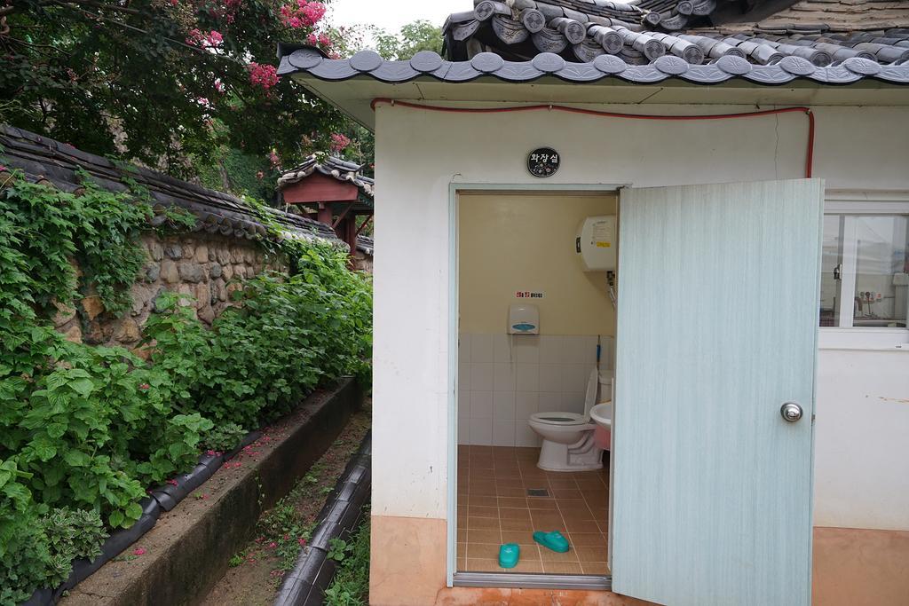 Former Guamseowon Hanok Guesthouse Daegu Zewnętrze zdjęcie