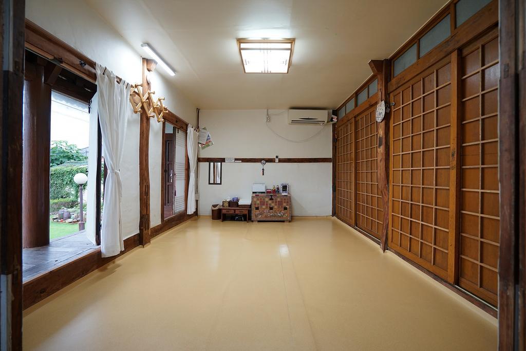 Former Guamseowon Hanok Guesthouse Daegu Zewnętrze zdjęcie